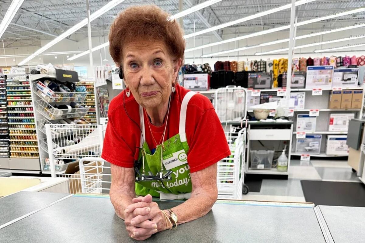 杰恩·伯恩斯(Jayne Burns)是谁?这位101岁的美国妇女既工作又开车?